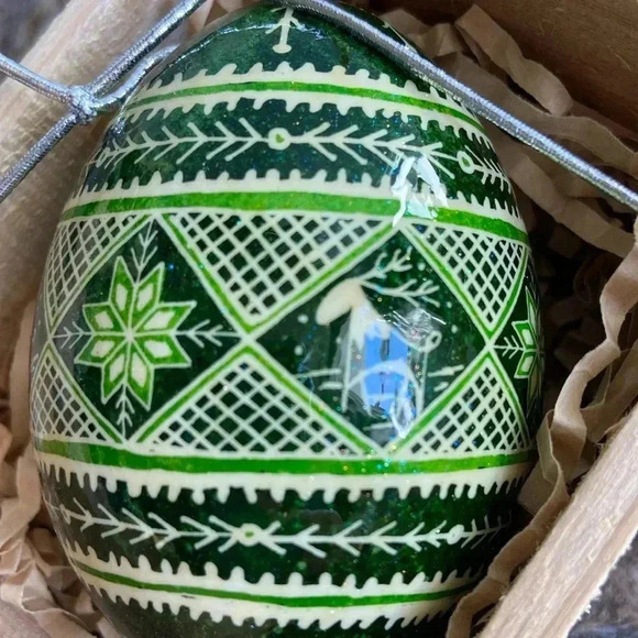 Treasure Nest | Hand - Crafted Pysanky/  Batik Egg - Picture 2 of 6